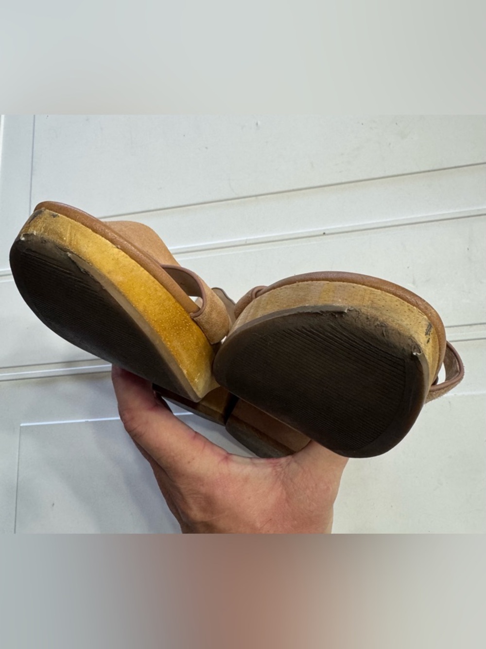 Sam Edelman Women’s Sz 8 Tan Yancy Wood Block Sandals (Scuffed Toes, See Photos) - Picture 4 of 8